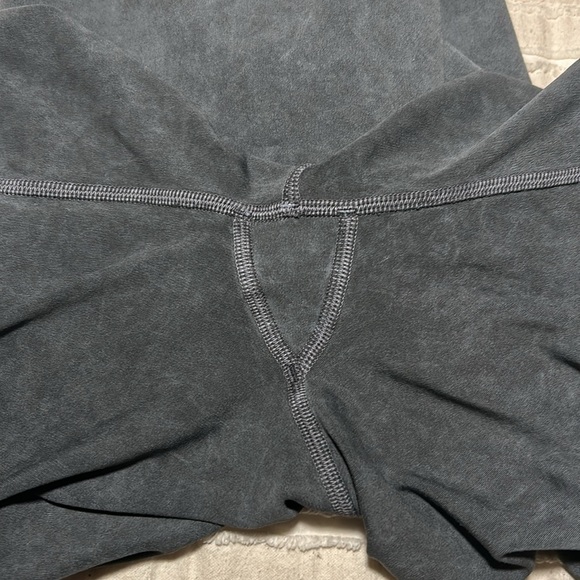 VUORI Biker Shorts - Picture 4 of 4